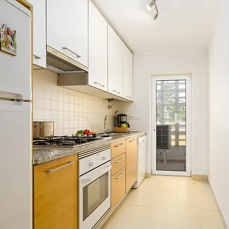 Everlyn Apartment, De Tavira Apartman *