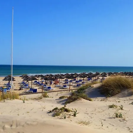 Everlyn Apartment, De Tavira Conceição